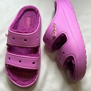 Crocs Classic Cozzzy Platform Sandals Taffy Pink Fuzzy Slides Unisex size 9w 7M